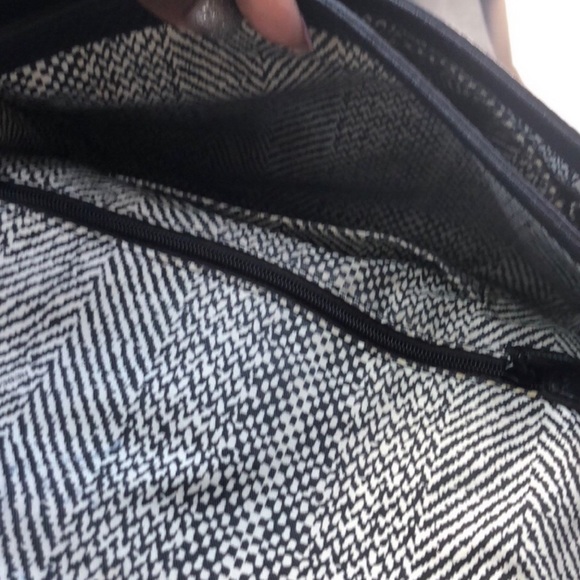 👛Authentic Rebecca Minkoff  jumbo love purse 👛 - Picture 4 of 8